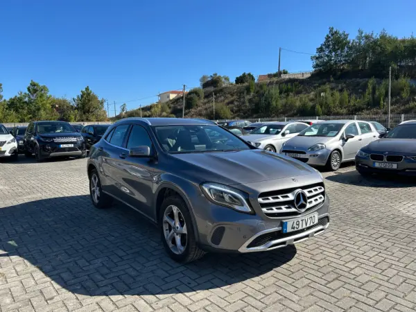 Mercedes-Benz GLA 200 CDi Aut. 3