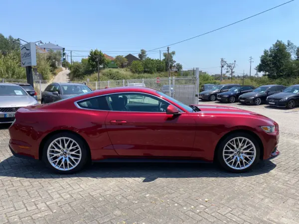 Ford Mustang 2.3i EcoBoost 4