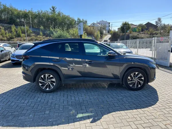 Hyundai Tucson 1.6 CRDi Executive 4