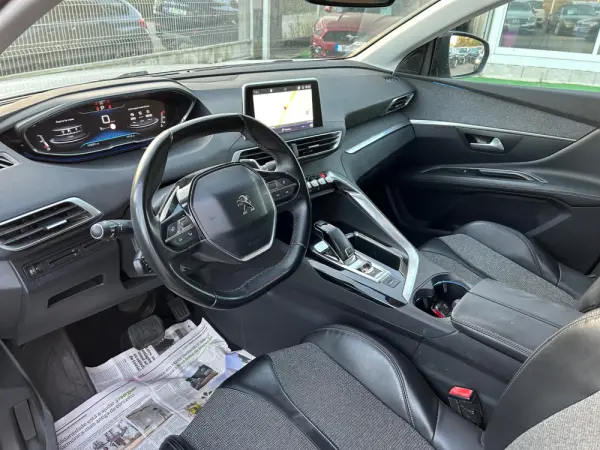 Peugeot 3008 1.5 BlueHDi Allure EAT8 10