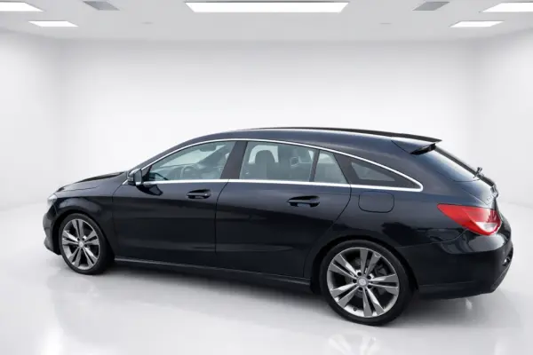 Mercedes-Benz CLA 180 d Urban Aut. 5