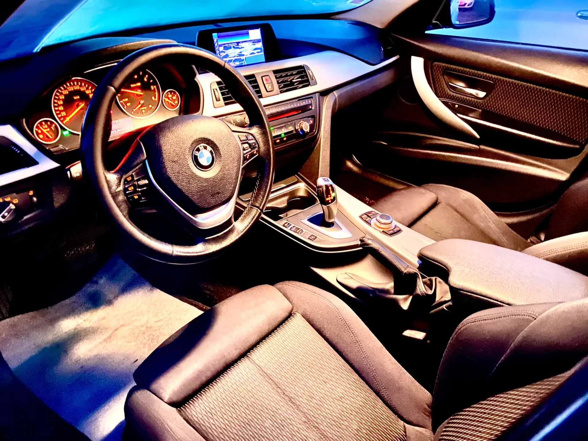 BMW 320 d Touring Auto 4