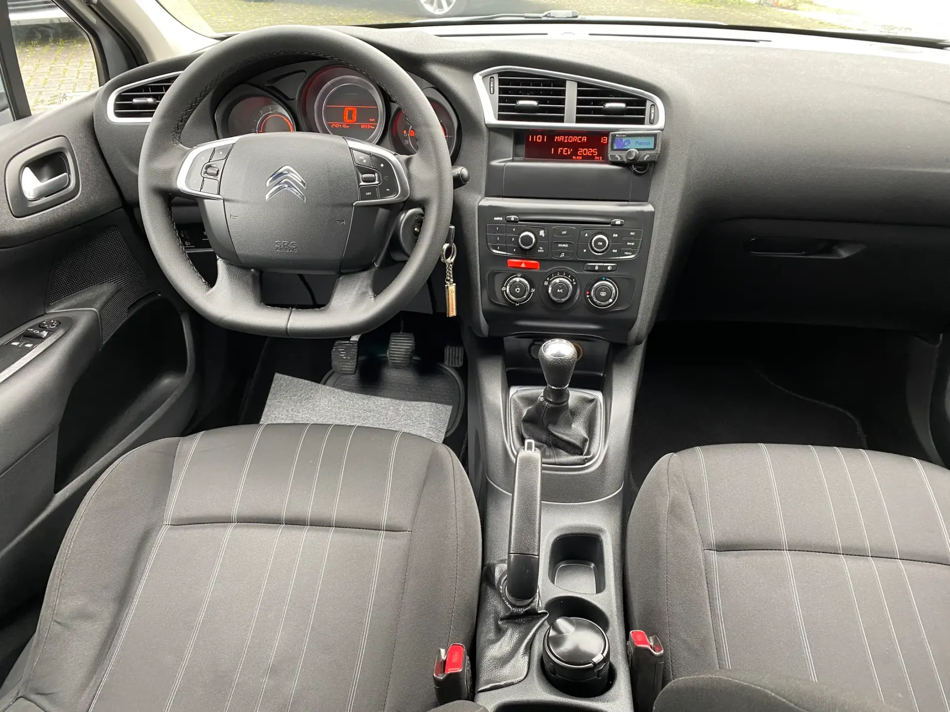 Citroën C4 1.6 HDi Attraction 11