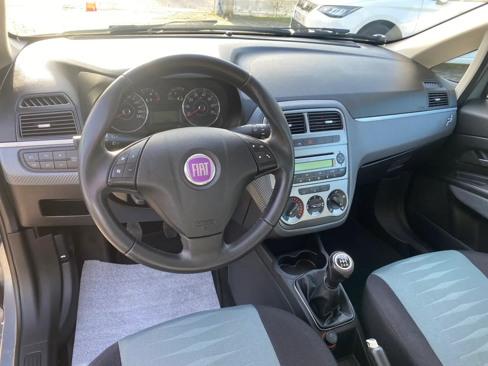 Fiat Grande Punto 1.3 M-Jet Dynamic 11