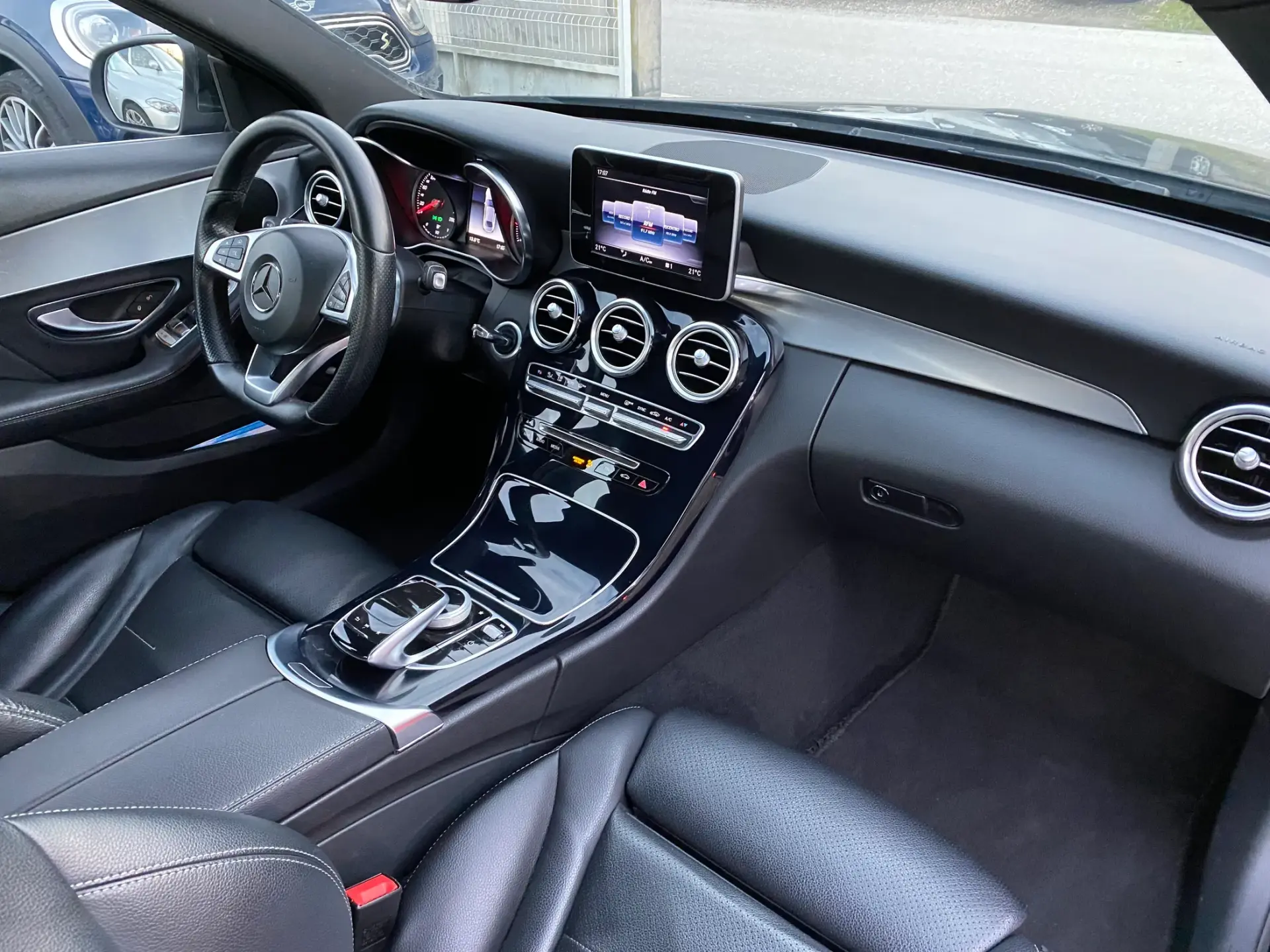 Mercedes-Benz C 250 d AMG Line Aut. 11