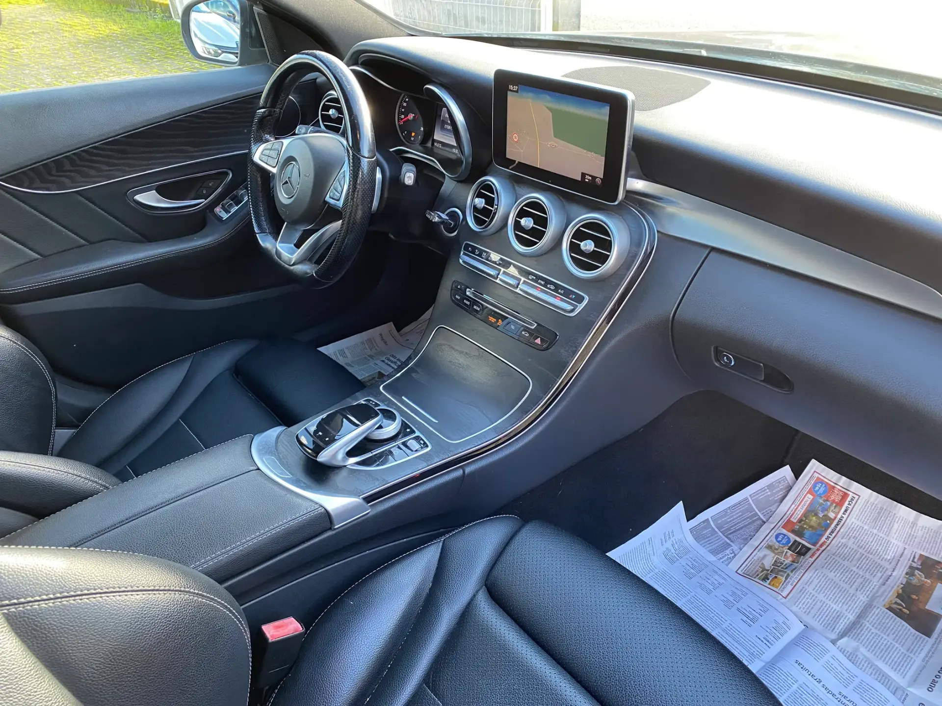 Mercedes-Benz C 300 BlueTEC Hybrid AMG Line 12