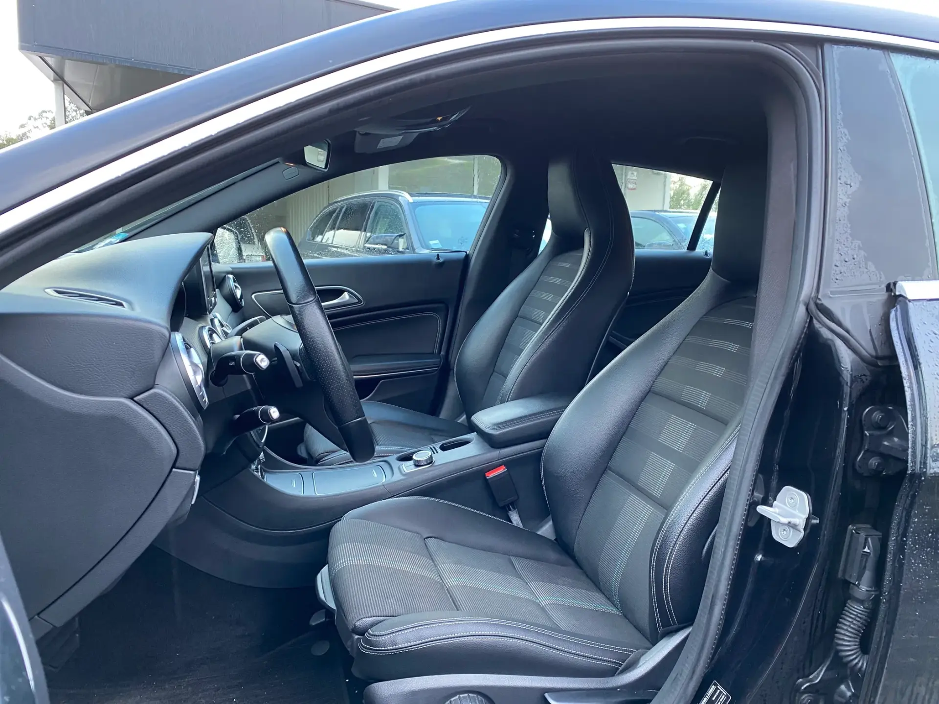 Mercedes-Benz CLA 180 d Urban Aut. 9