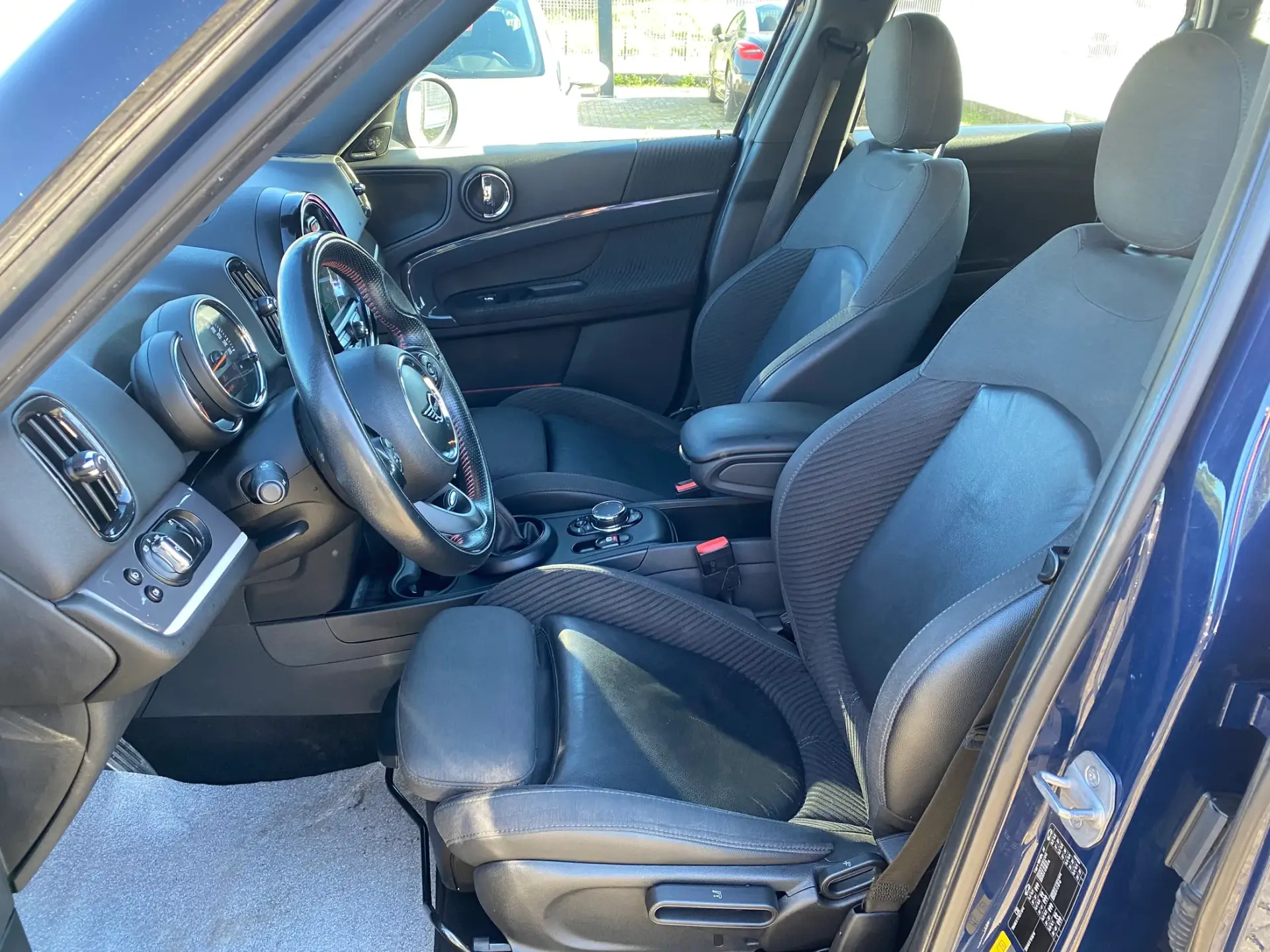 MINI Countryman Cooper S E ALL4 Auto 9