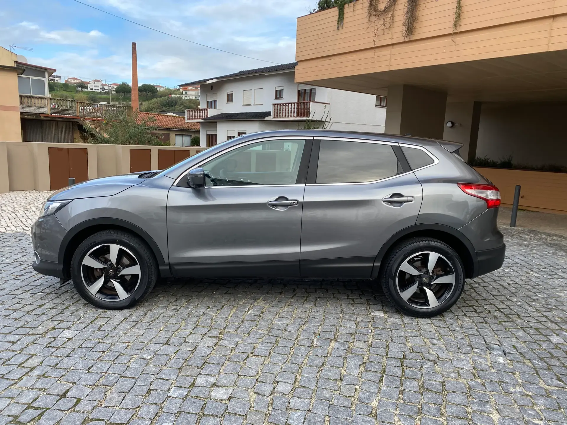 Nissan Qashqai 1.5 dCi N-Vision 8
