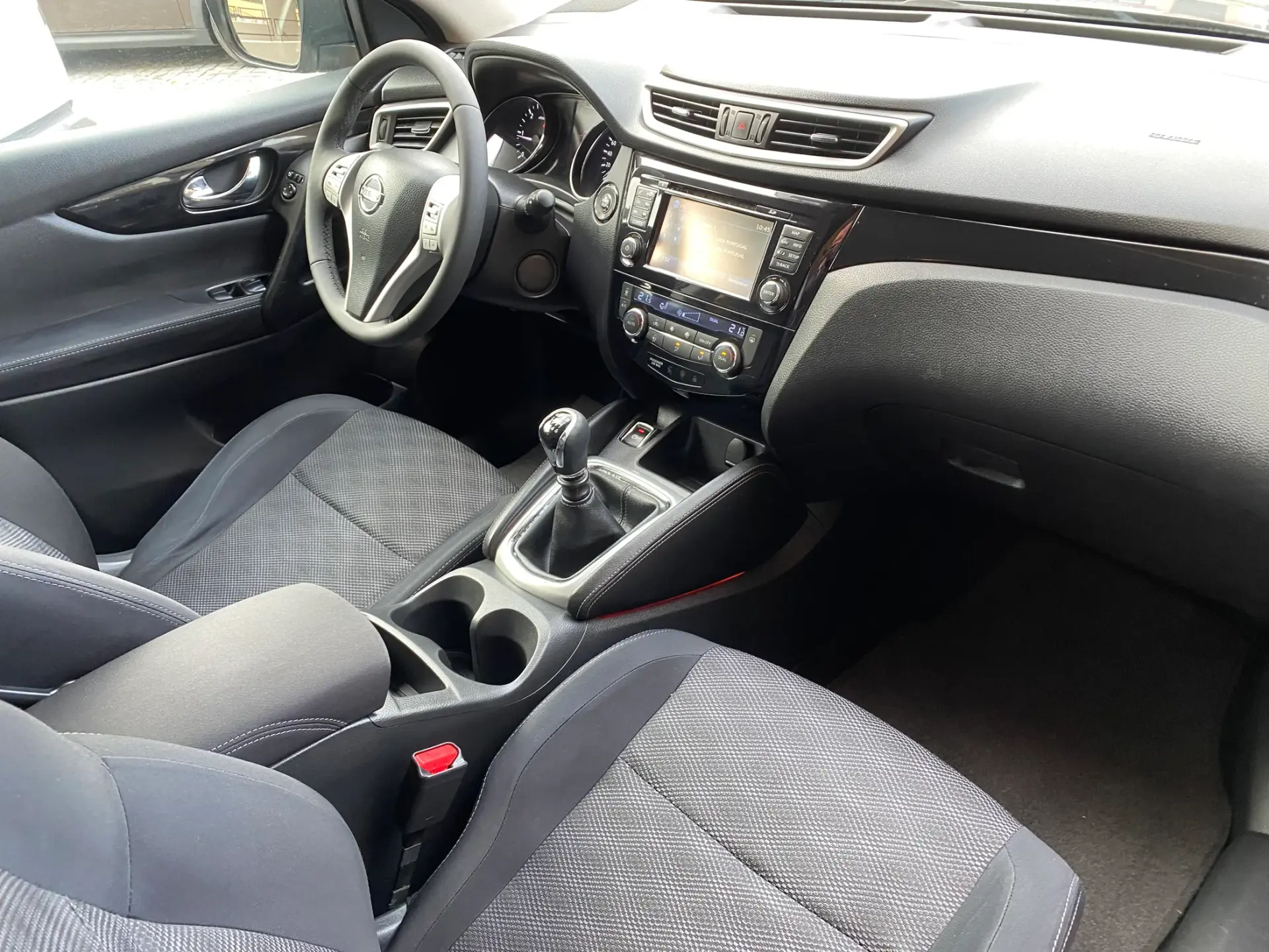 Nissan Qashqai 1.5 dCi N-Vision 12