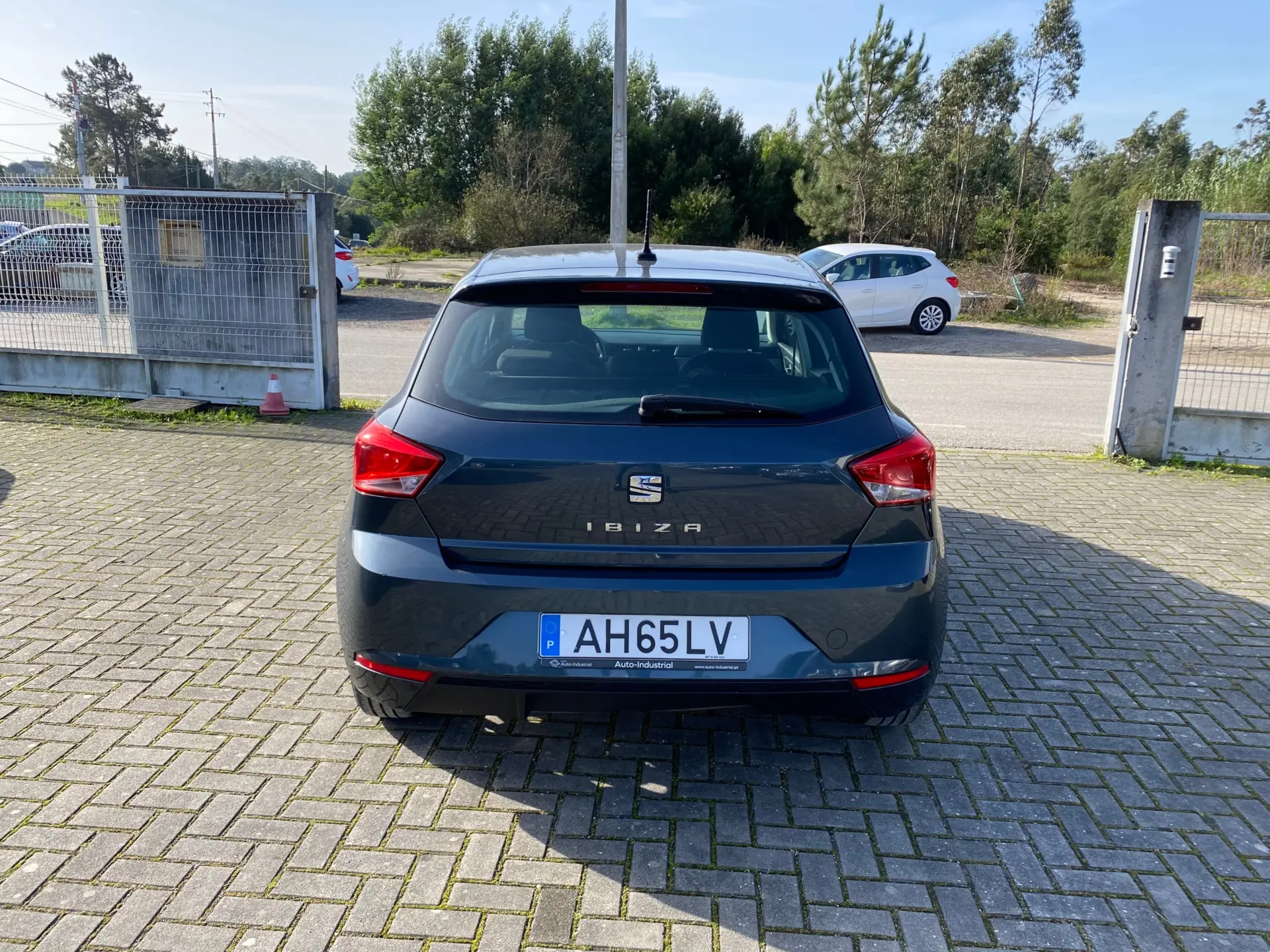 SEAT Ibiza 1.0 Reference 6
