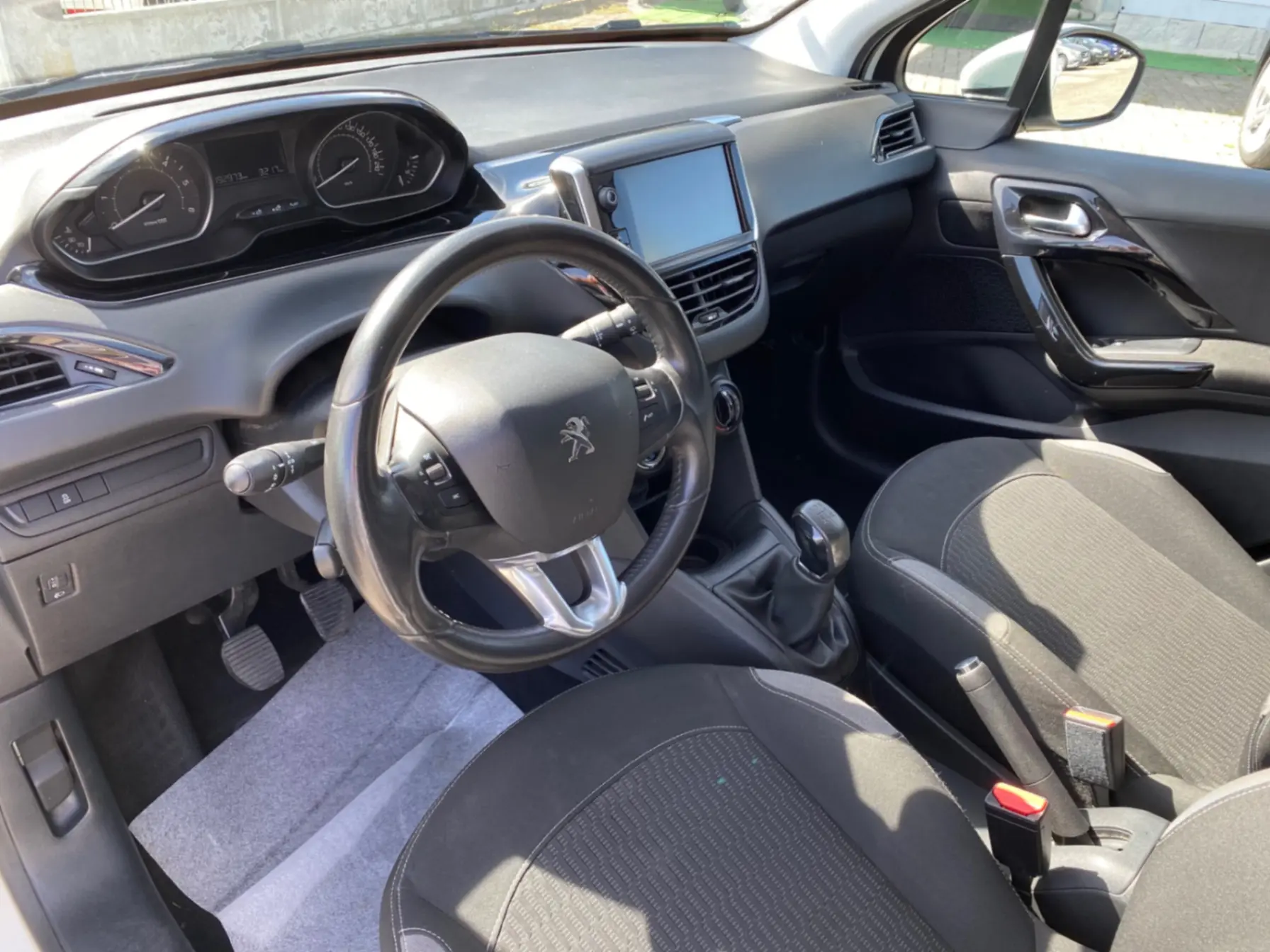 Peugeot 208 1.6 BlueHDi Active 10