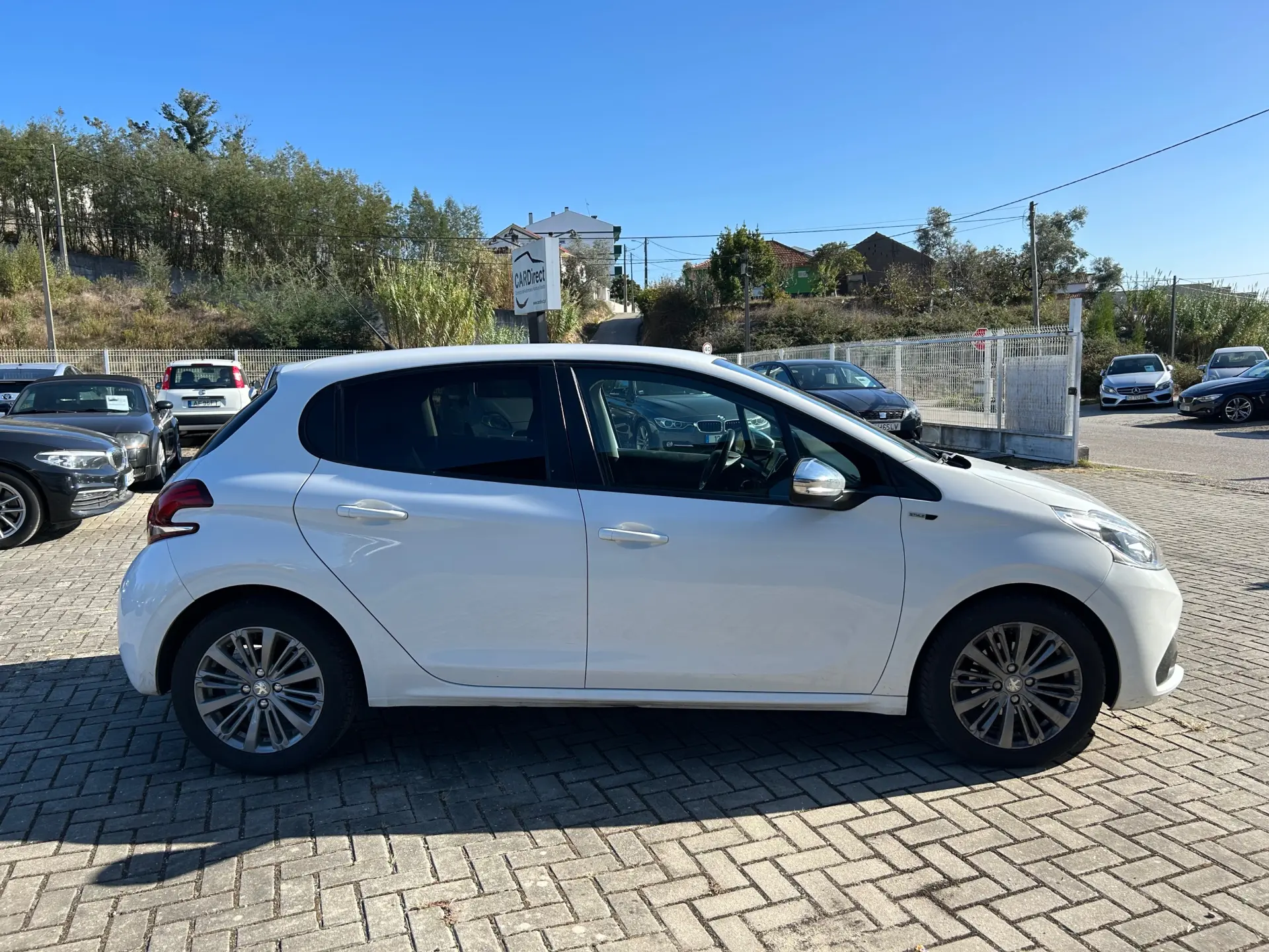 Peugeot 208 1.6 BlueHDi Style 4