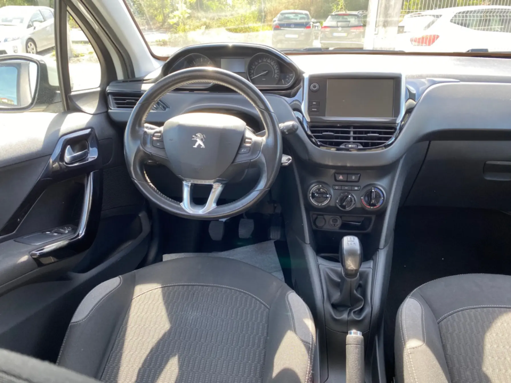 Peugeot 208 1.6 BlueHDi Active 11
