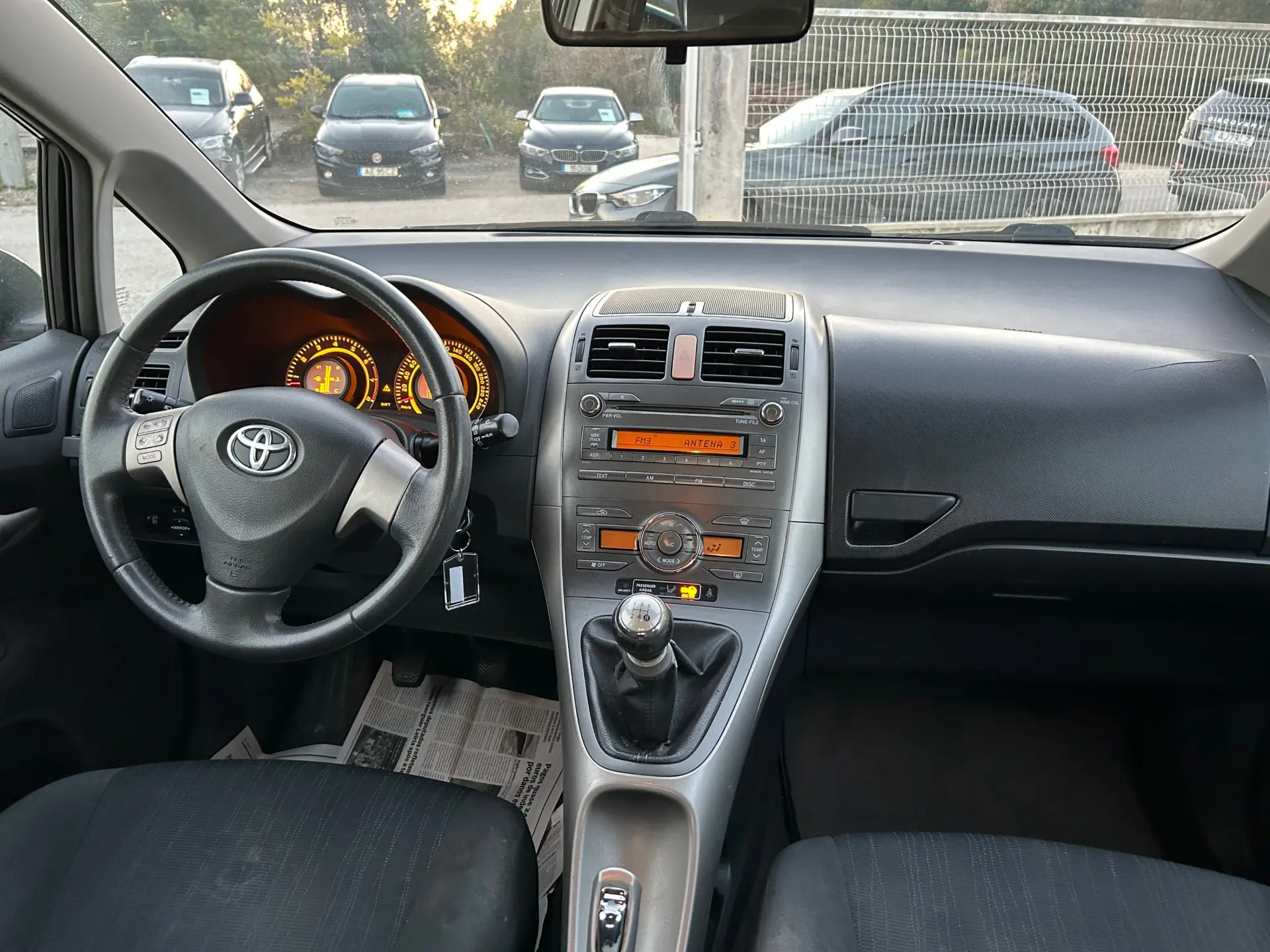 Toyota Auris 1.4 VVT-i Sol 10