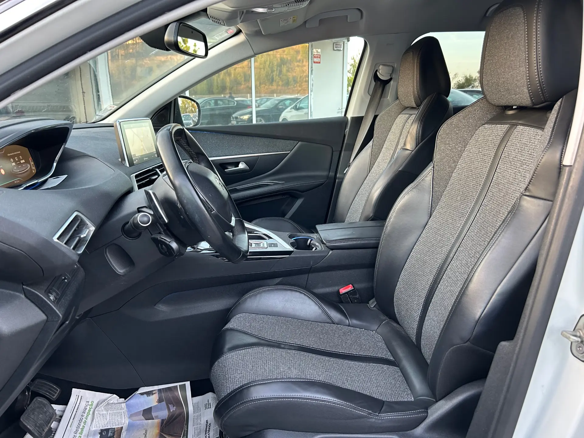 Peugeot 3008 1.5 BlueHDi Allure EAT8 9