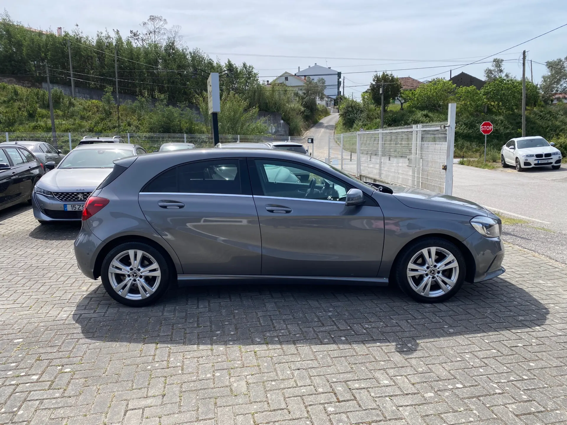 Mercedes-Benz A 200 d Urban 4