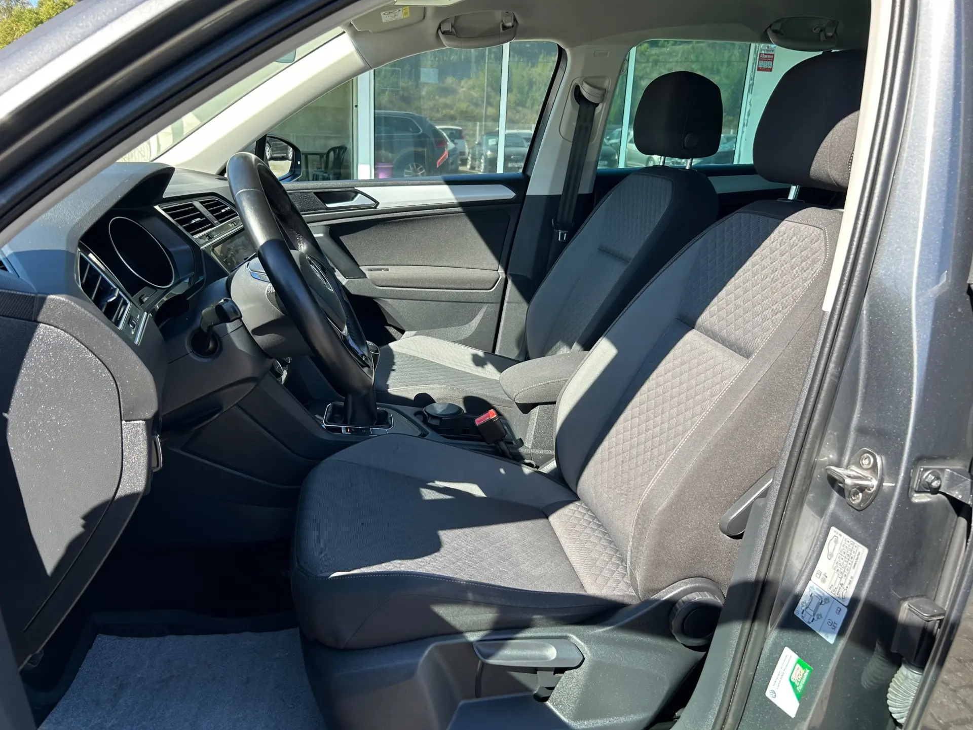 Volkswagen Tiguan 1.6 TDI Confortline 9