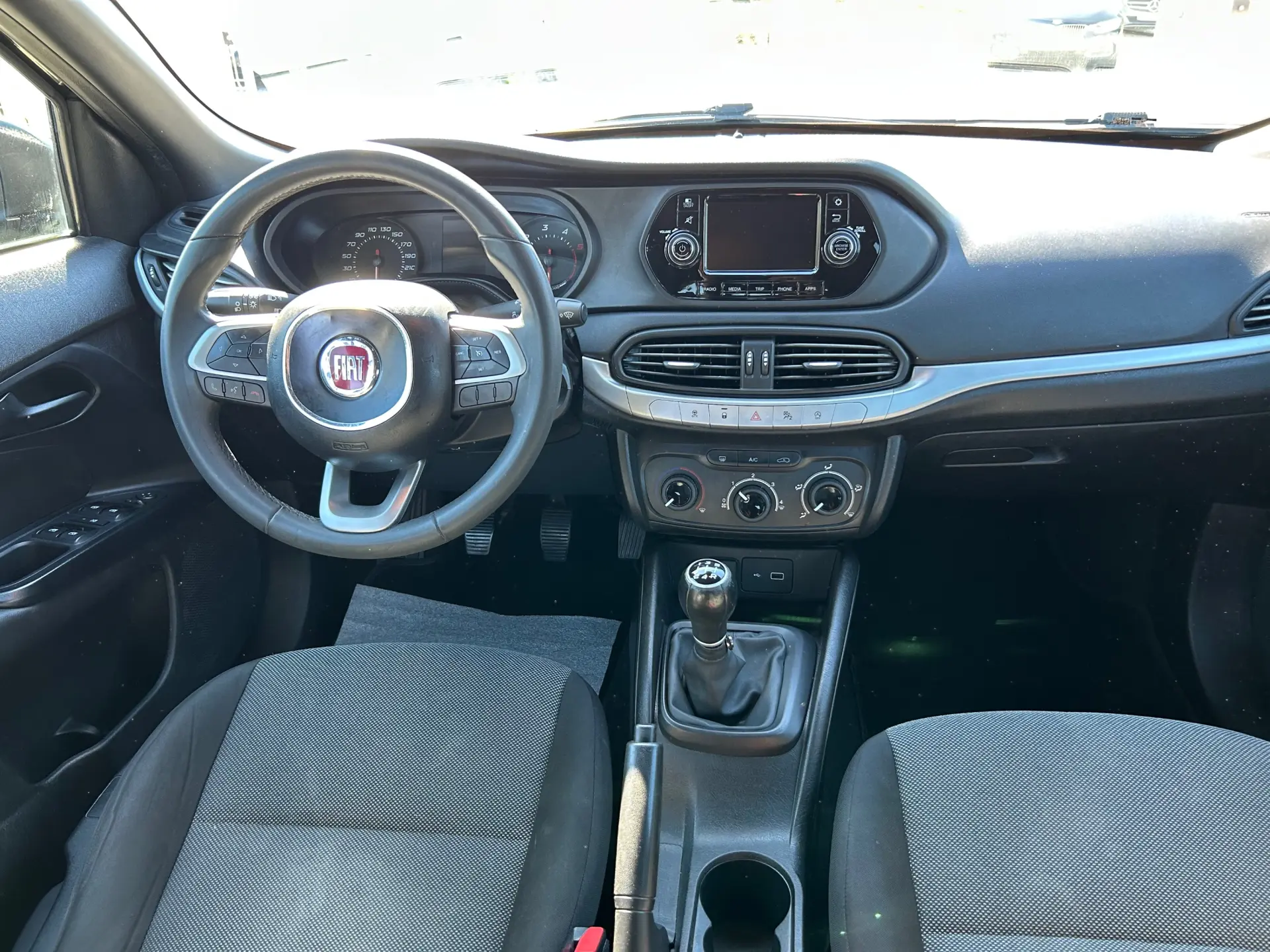 Fiat Tipo 1.3 M-Jet Street 11