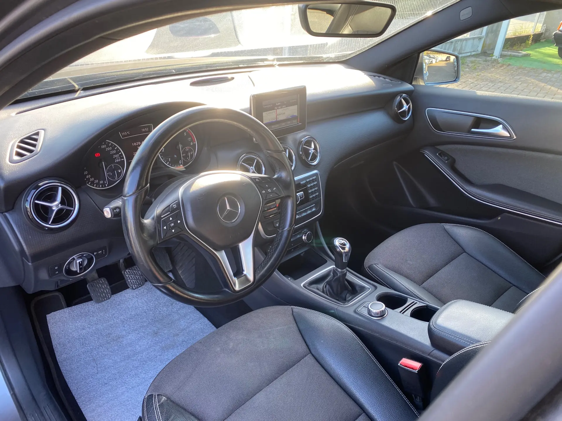 Mercedes-Benz A 180 d Fleet Pack Urban 9