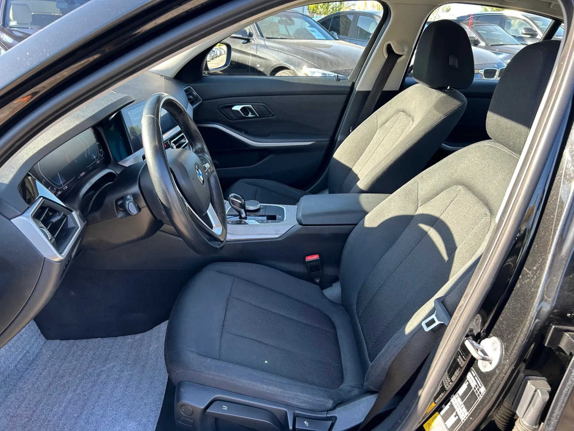 BMW 330 e Corporate Edition Auto 9