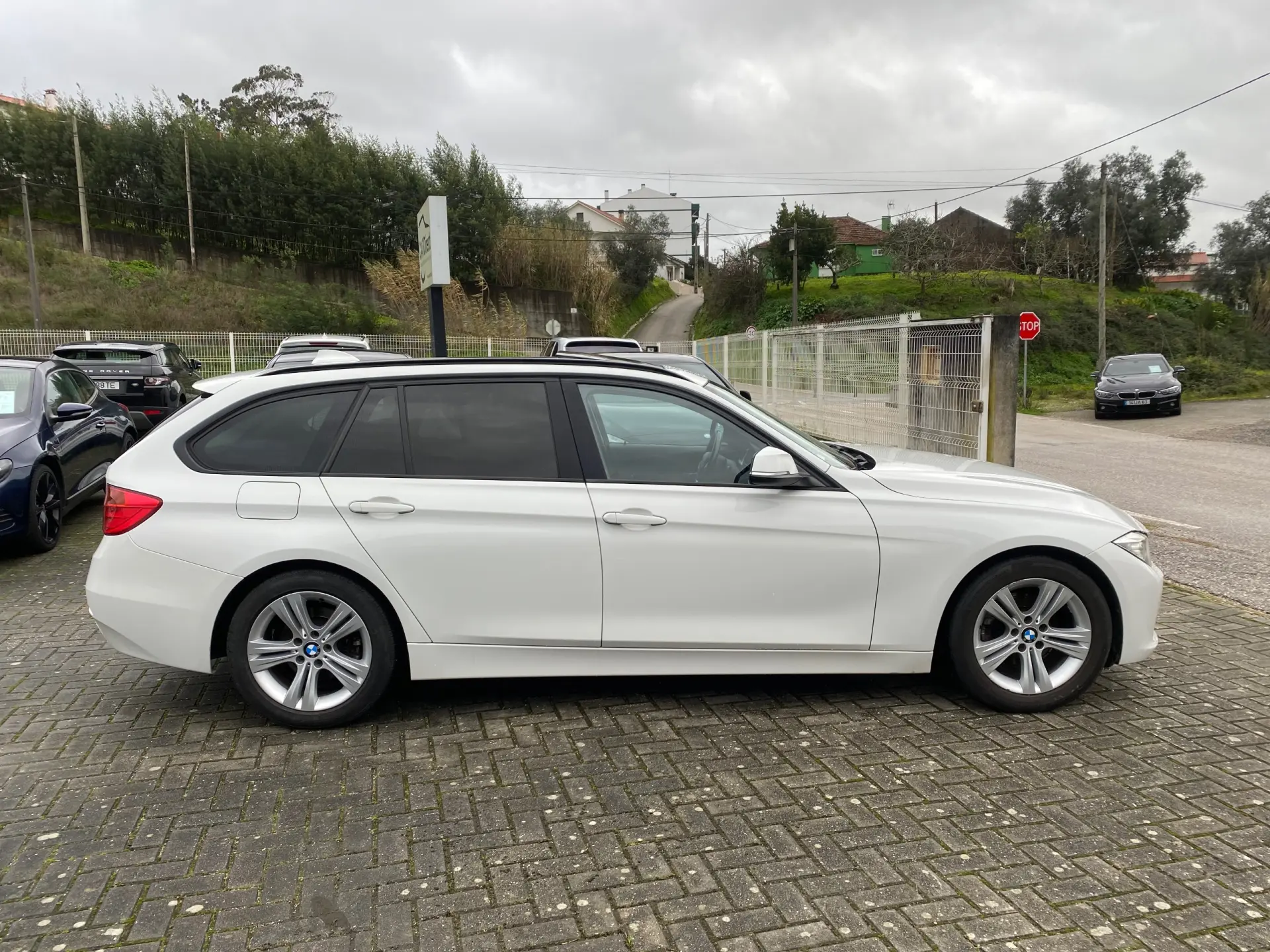 BMW 320 d Touring Auto 4