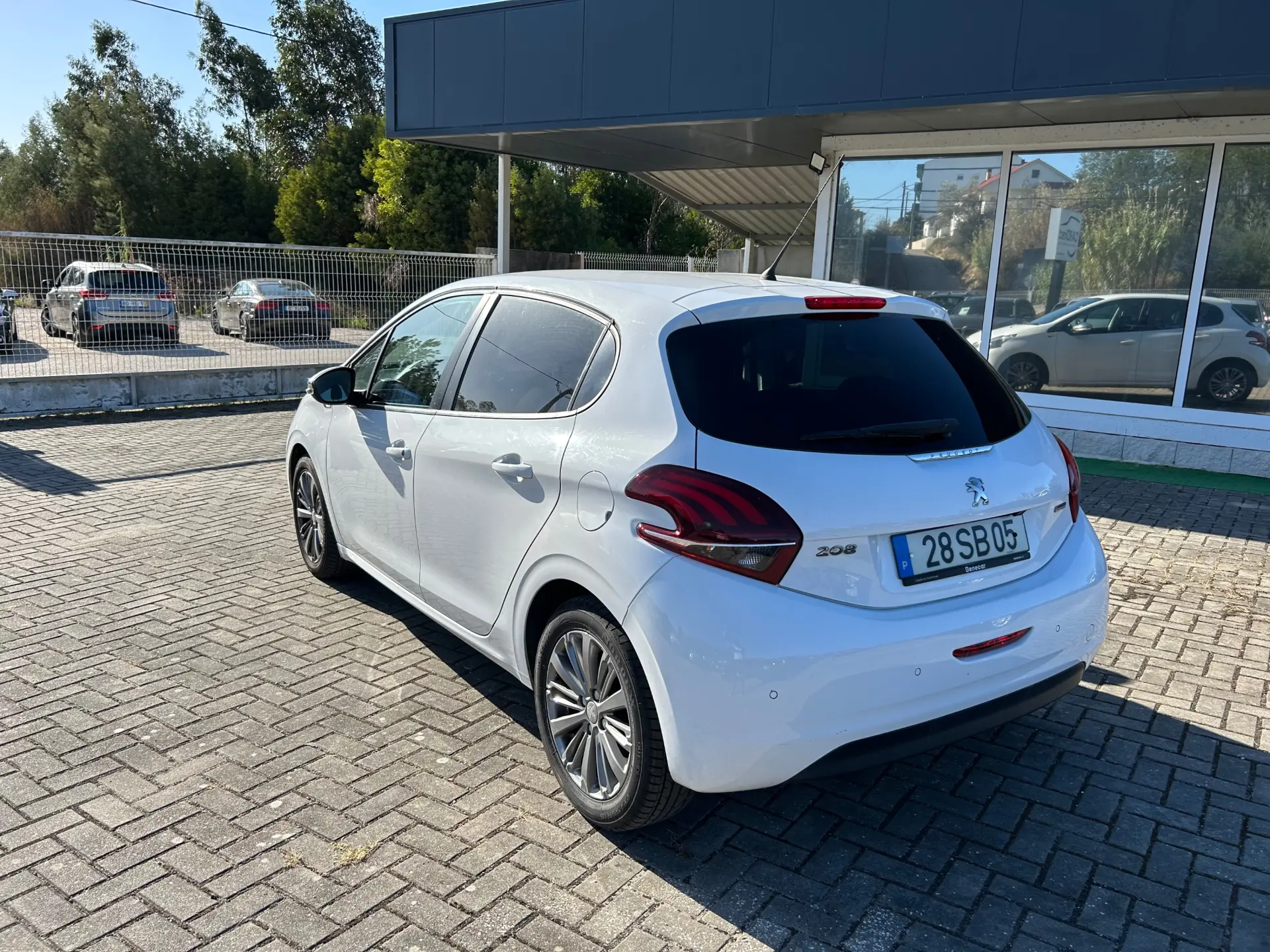 Peugeot 208 1.6 BlueHDi Style 7