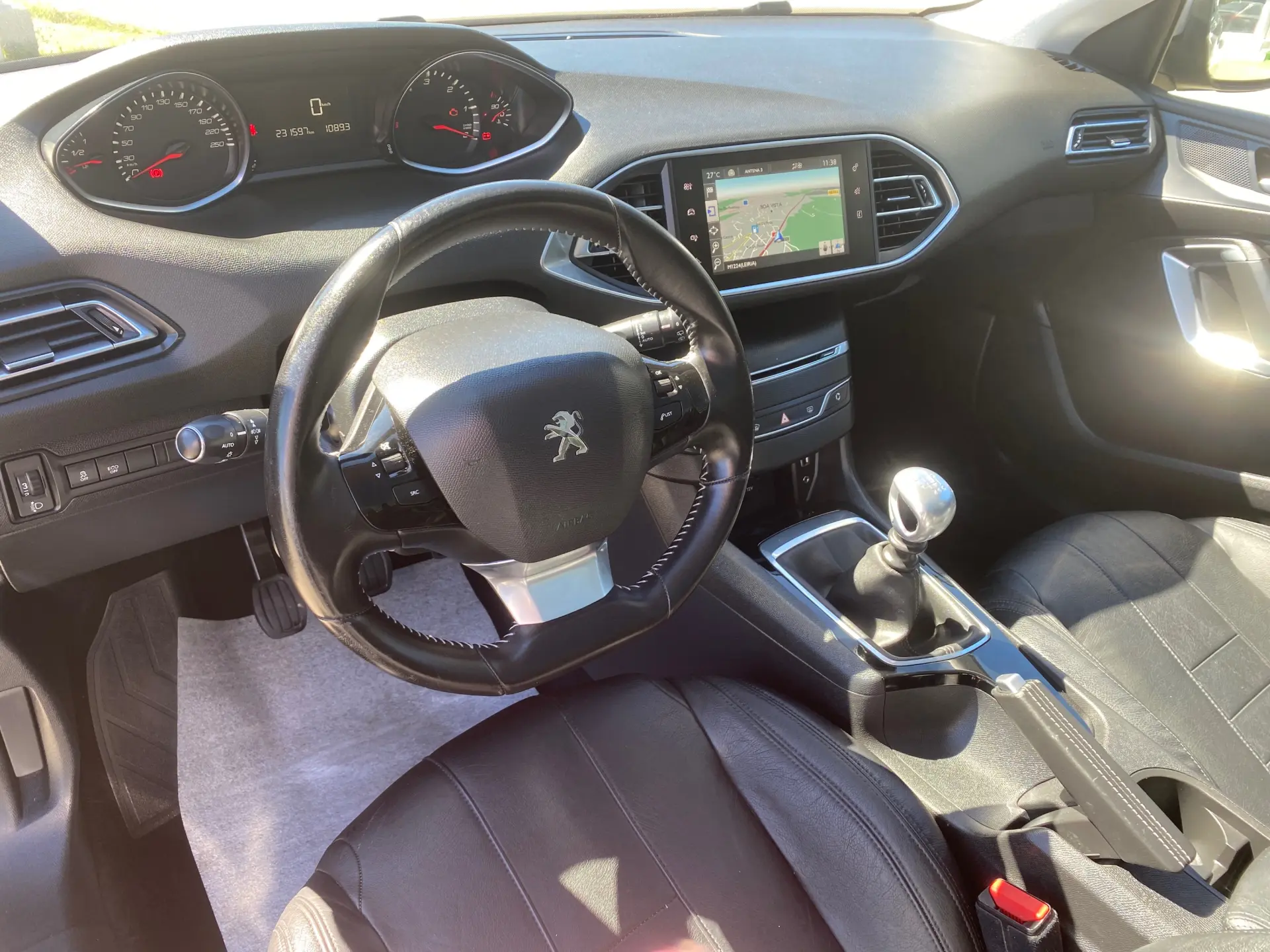 Peugeot 308 SW 1.6 BlueHDi Allure 10