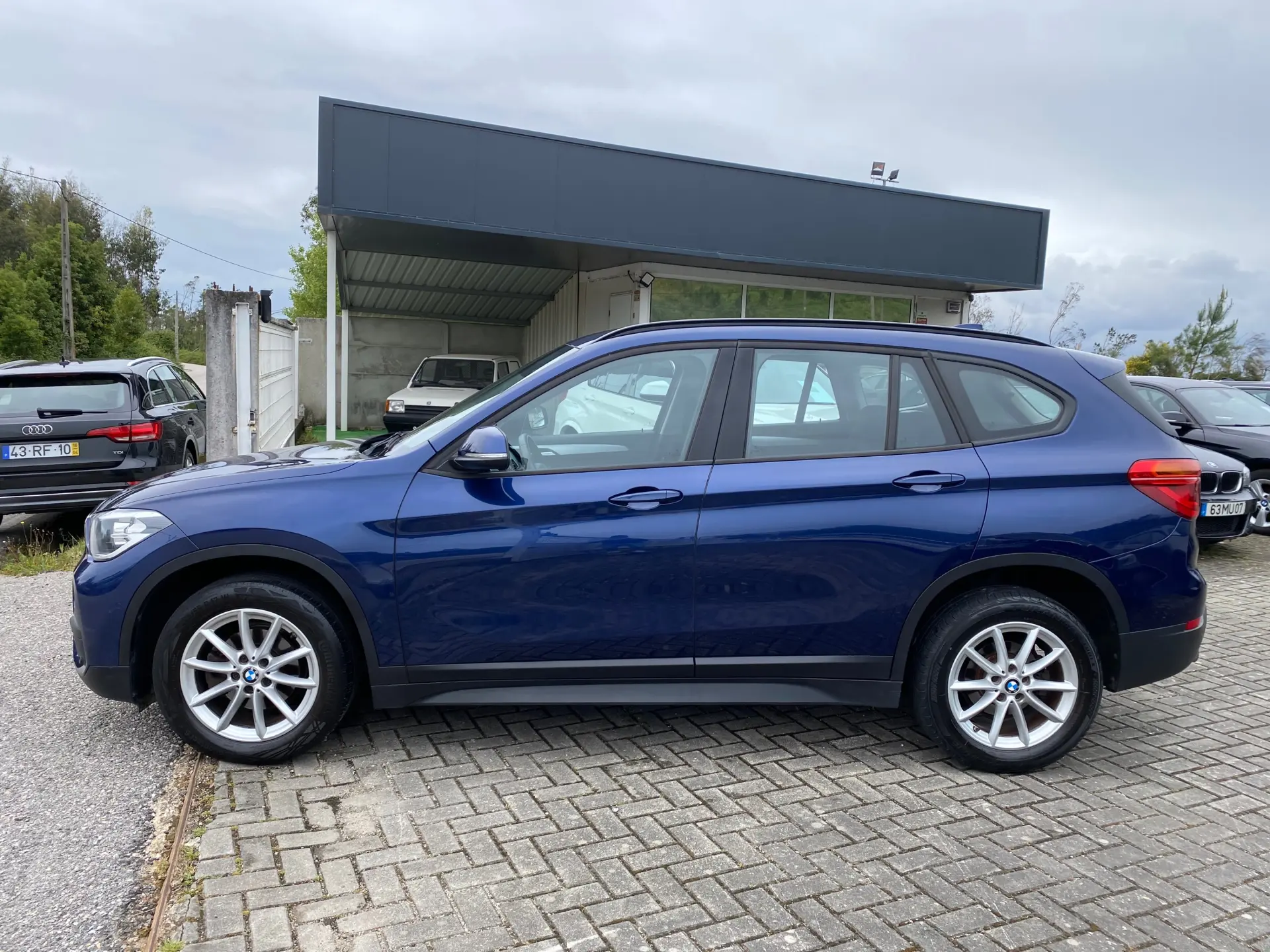 BMW X1 16 d sDrive Advantage 8