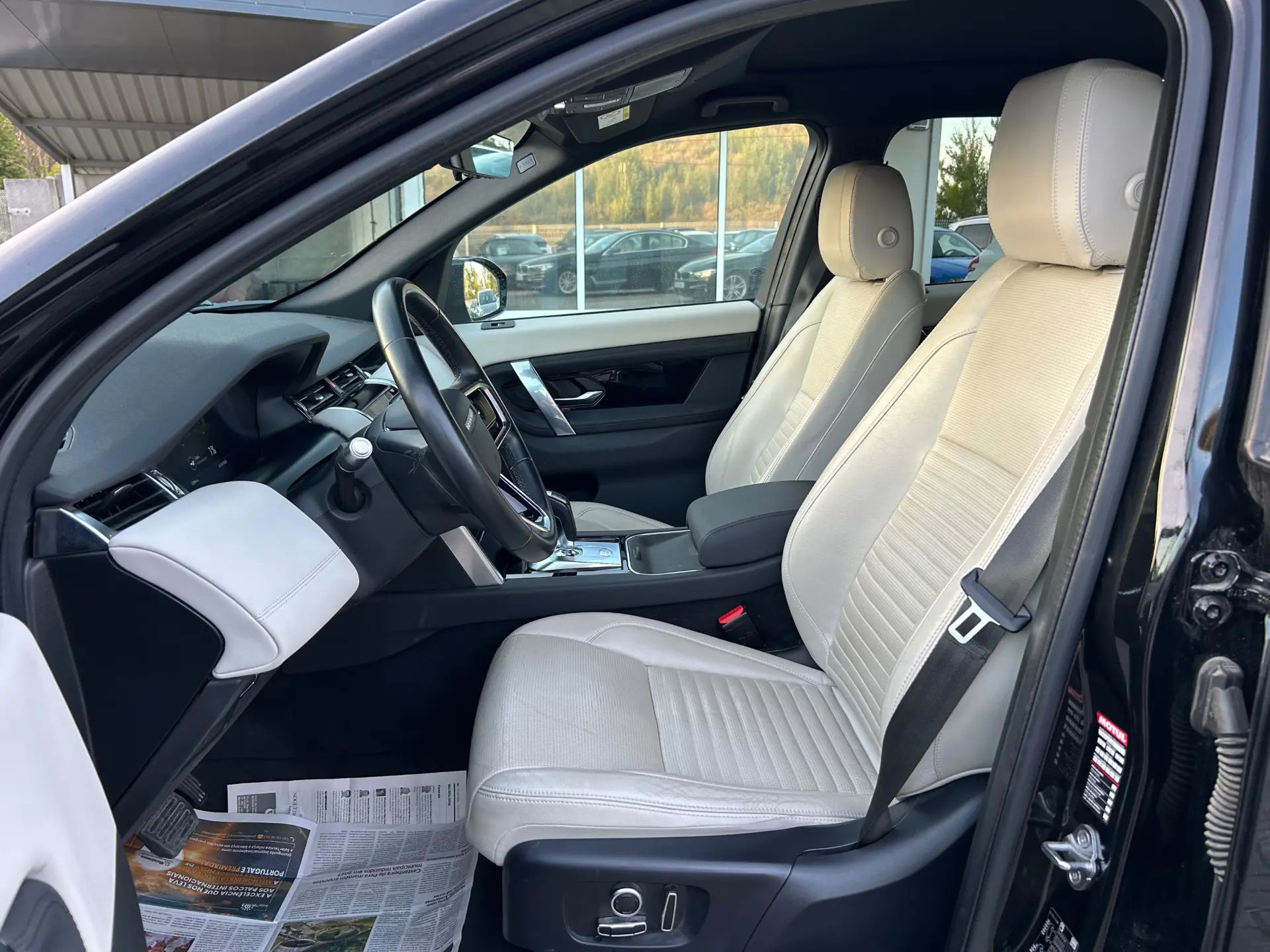 Land Rover Discovery Sport 1.5 I3 P300e AWD 9