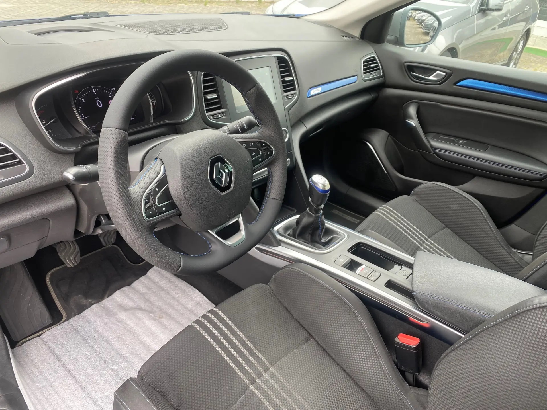 Renault Mégane Sport Tourer 1.5 Blue dCi GT Line 10