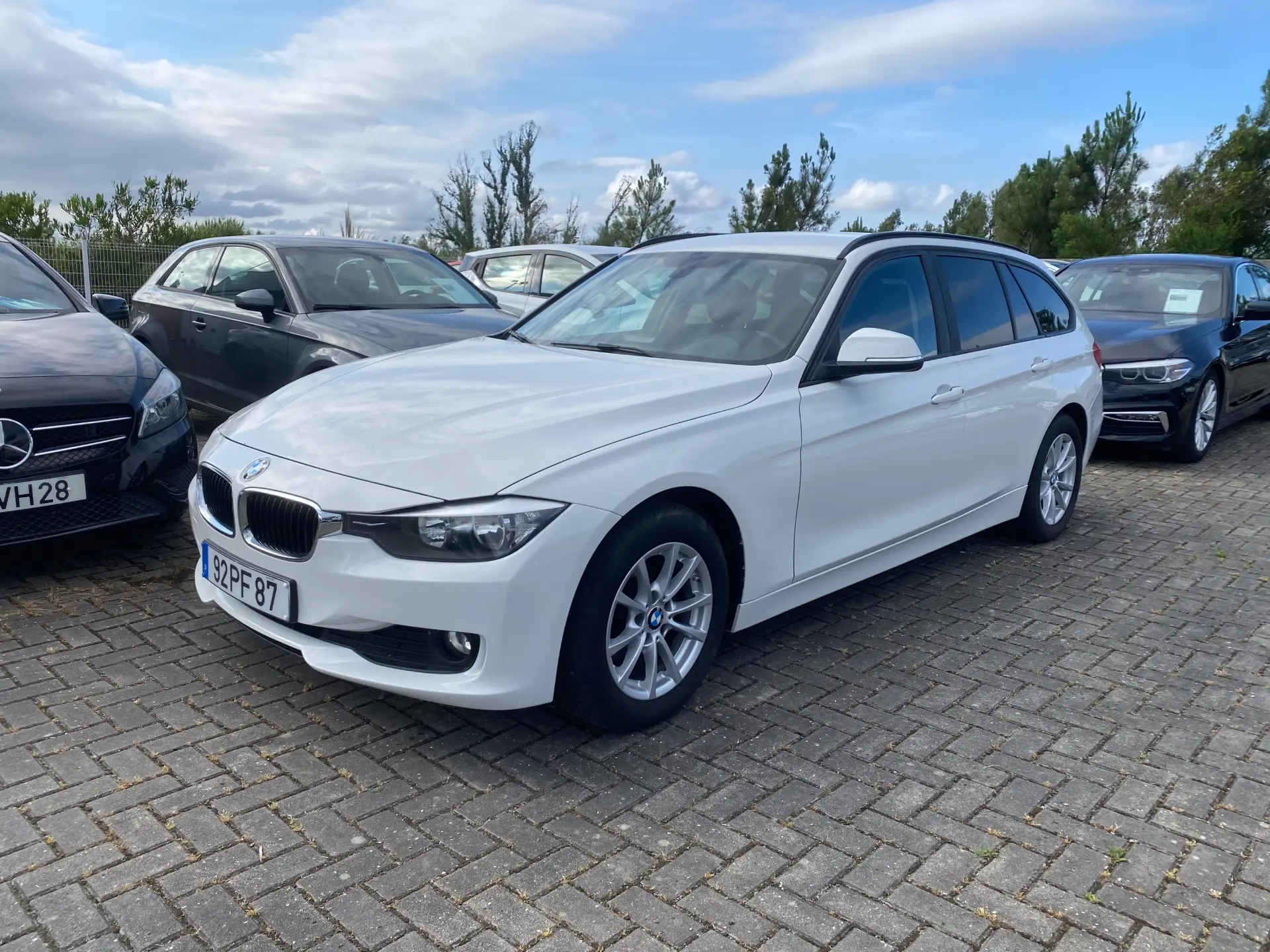 BMW 318 d Auto Exclusive 1