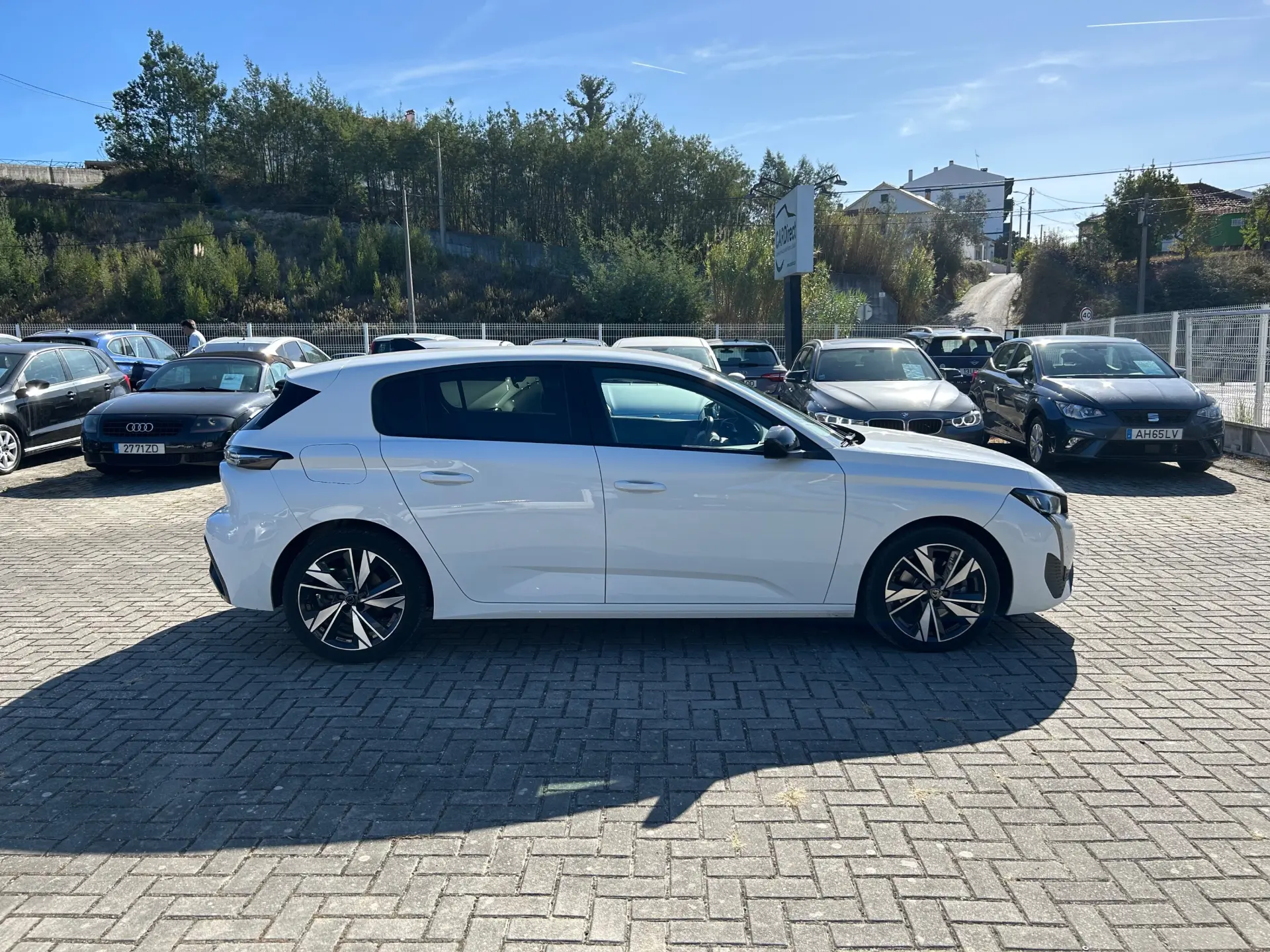 Peugeot 308 BlueHDi 130 EAT8 GT EXCLUSIVE 4