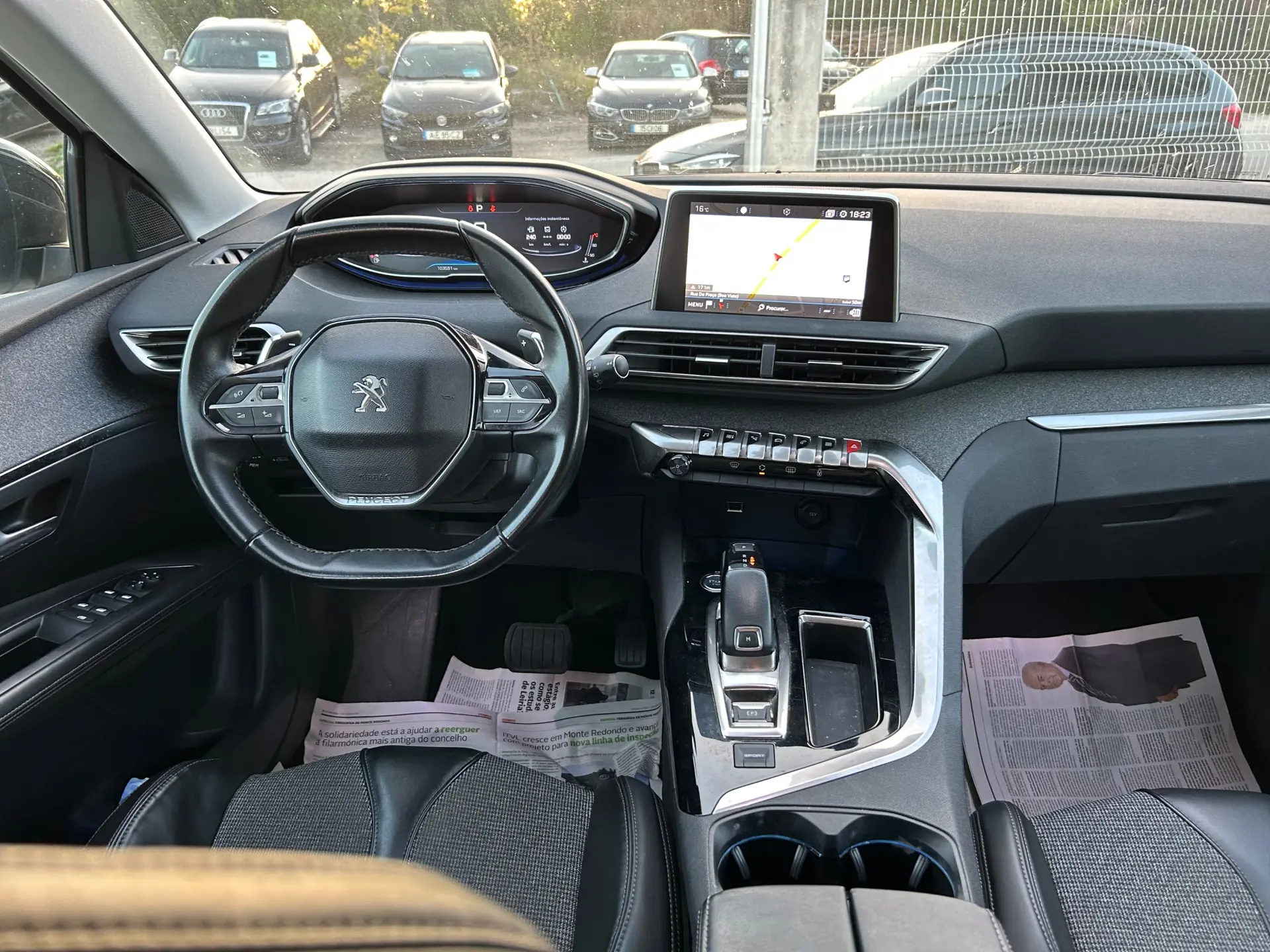 Peugeot 3008 1.5 BlueHDi Allure EAT8 11