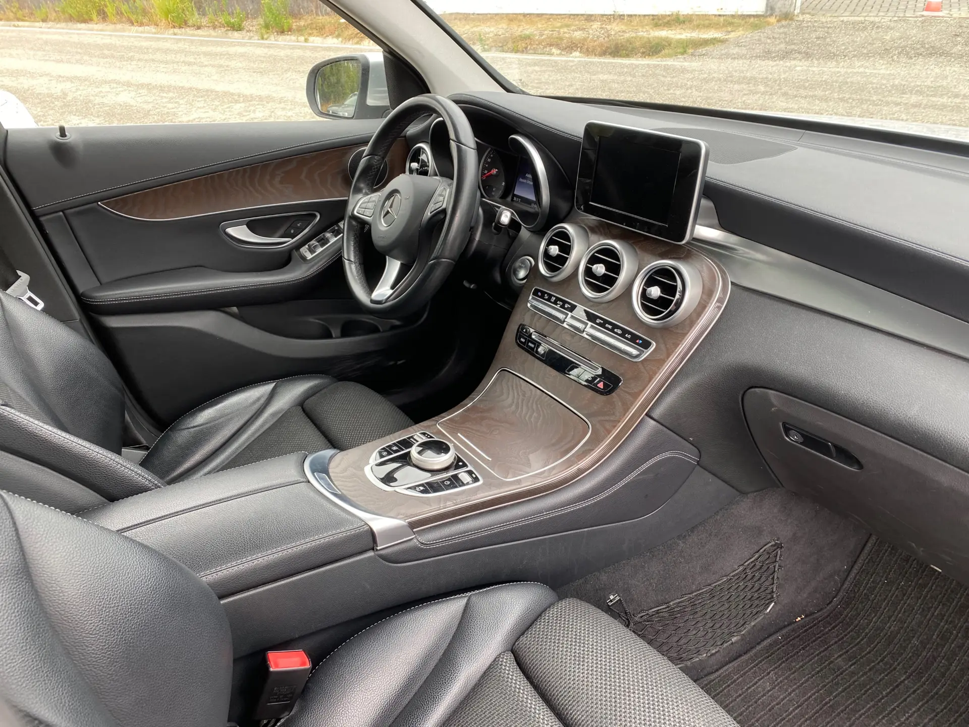 Mercedes-Benz GLC 250 d 4-Matic 9