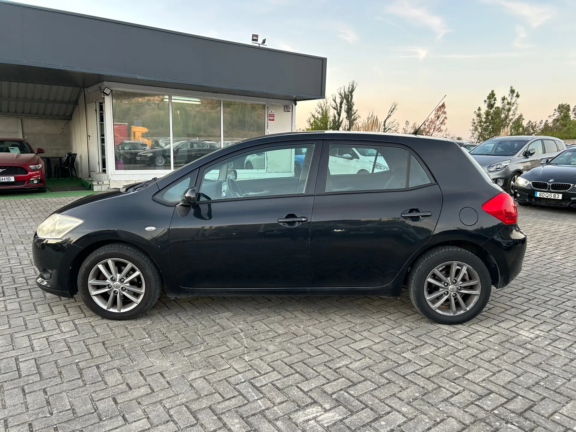 Toyota Auris 1.4 VVT-i Sol 7