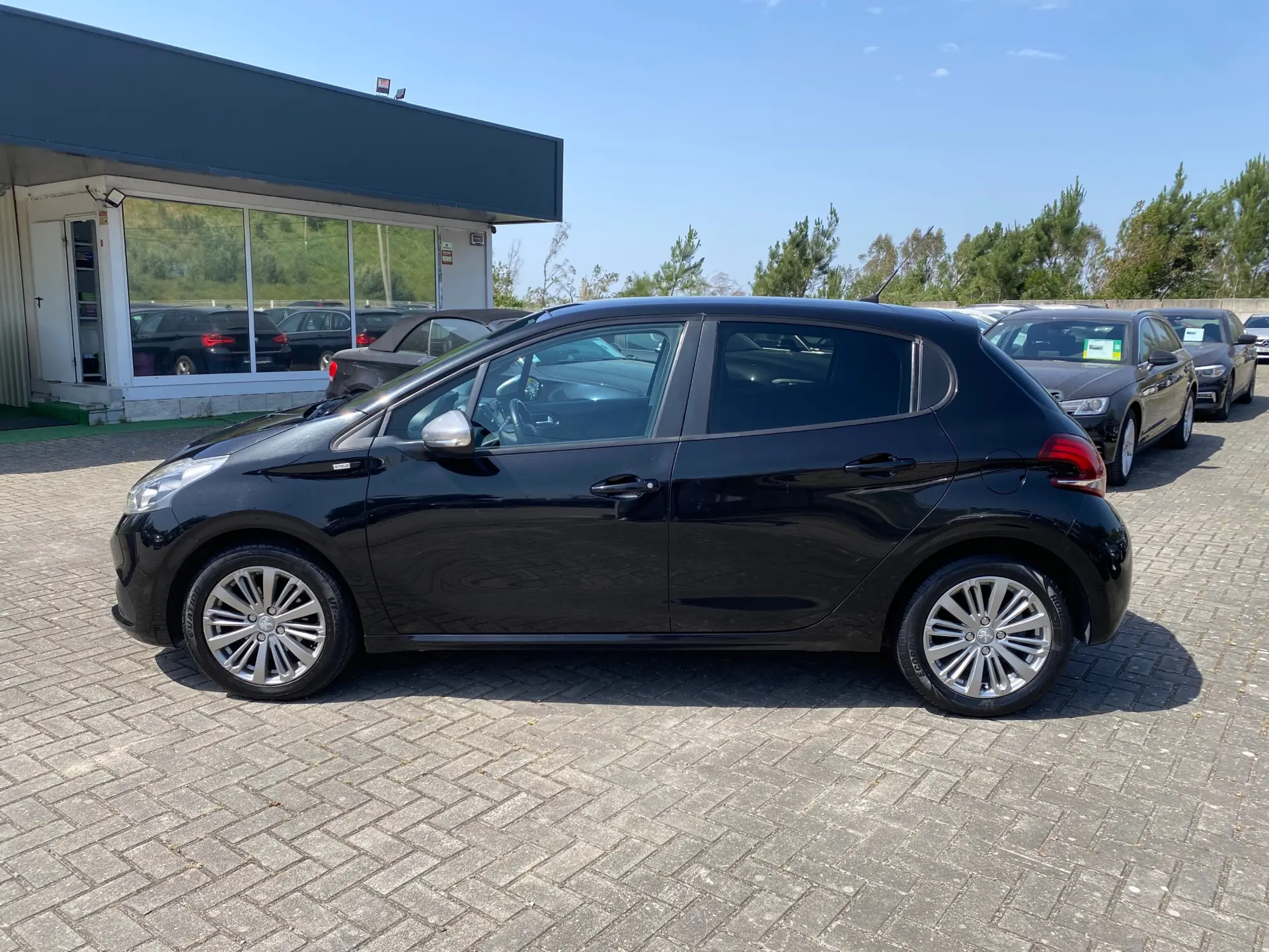 Peugeot 208 1.6 BlueHDi Allure 6