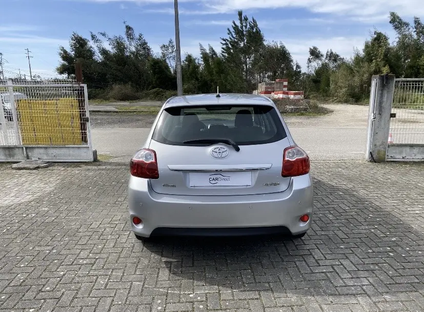 Toyota Auris 1.4 D-4D Comfort+J16 6