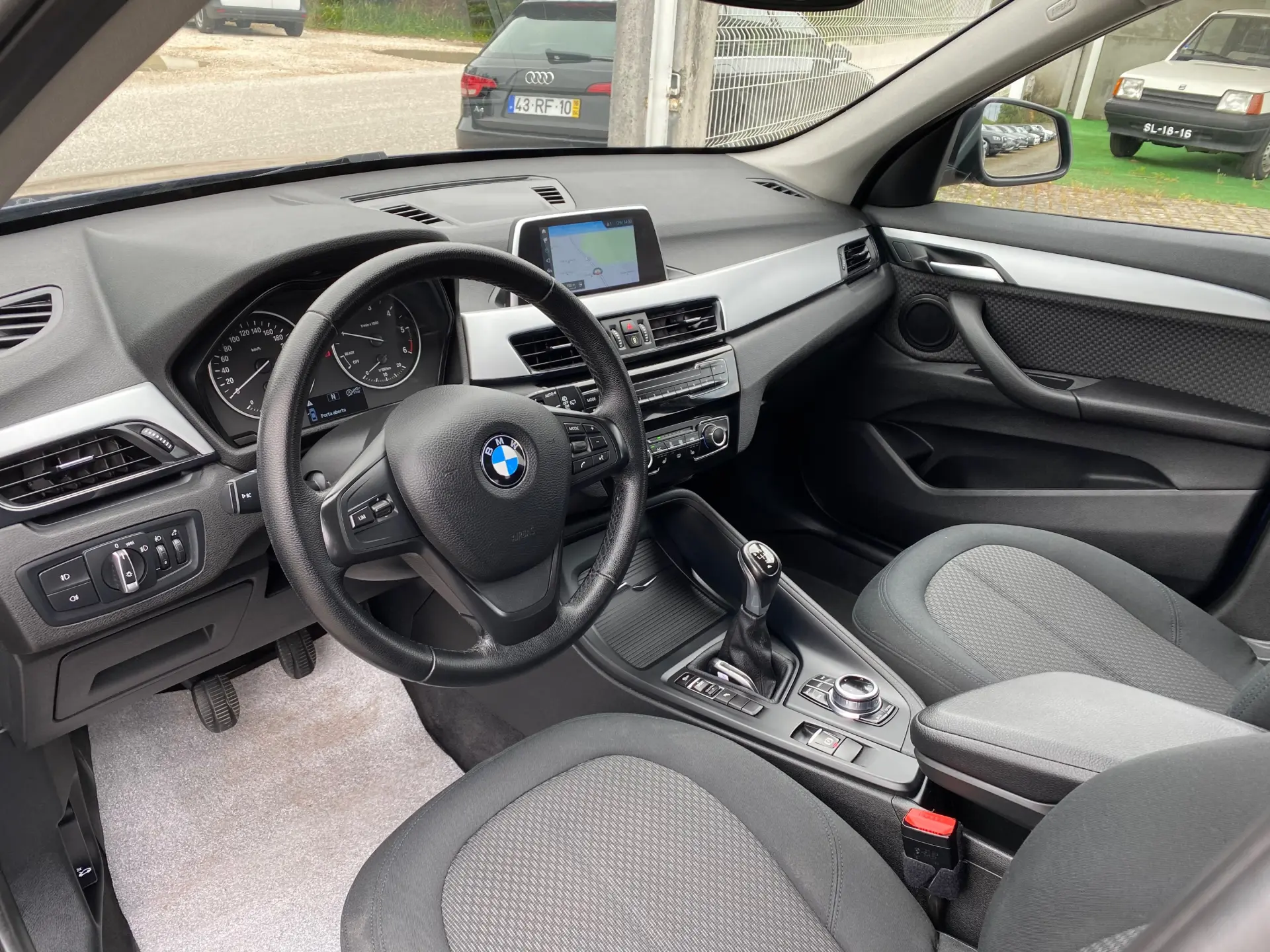 BMW X1 16 d sDrive Advantage 9