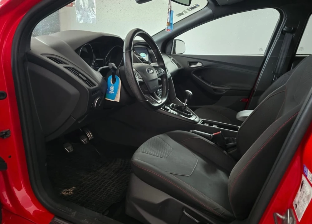 Ford Focus 1.0 ecoboost Stline 5