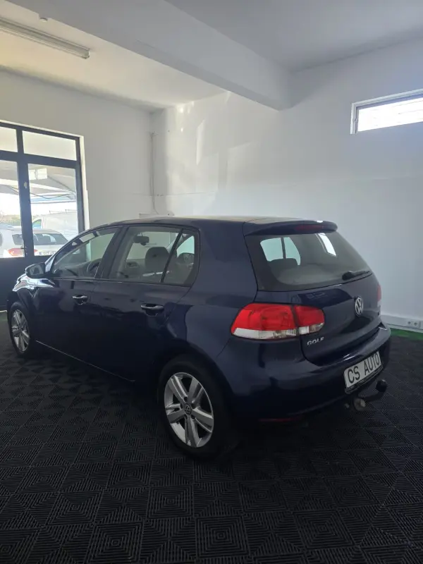 Volkswagen Golf 1.6 TDi Trendline 3