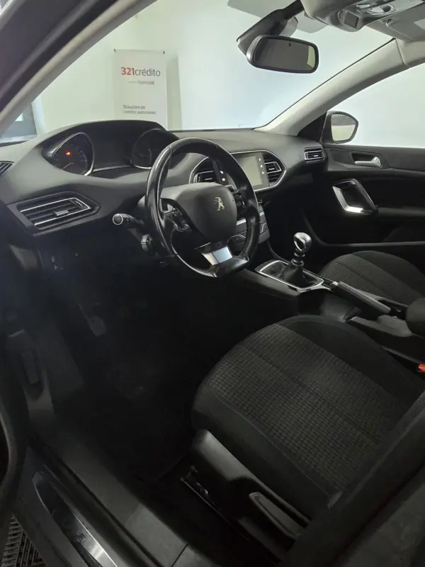 Peugeot 308 1.5 BlueHDi Style 9