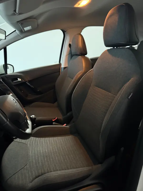 Citroen C3 1.0 PureTech Confort 9