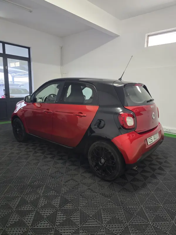 Smart ForFour Outro 3