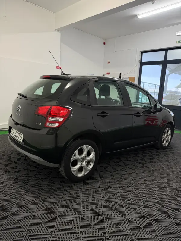 Citroën C3 1.4 Seduction 4