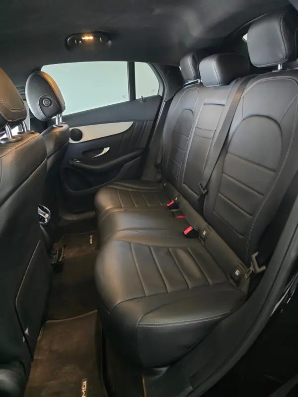 Mercedes-Benz 300 AMG 11
