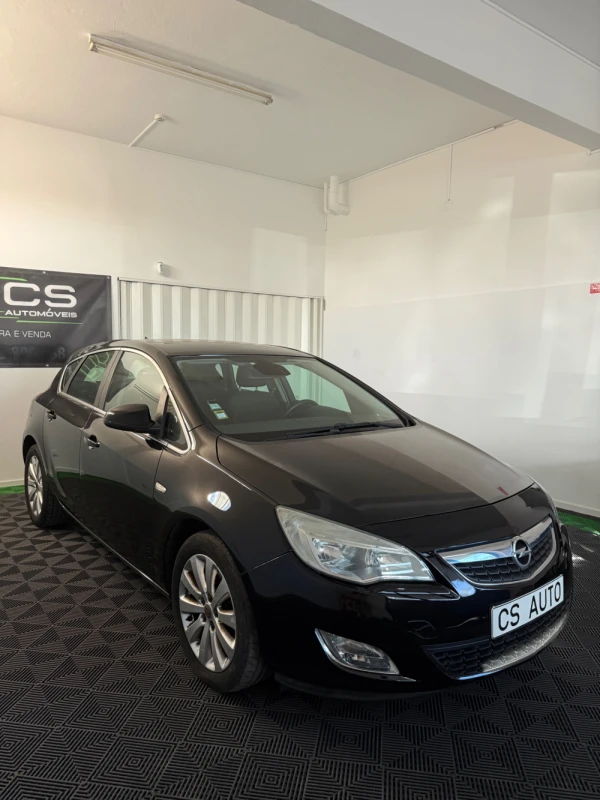 Opel Astra 1.7 CDTi Cosmo 3