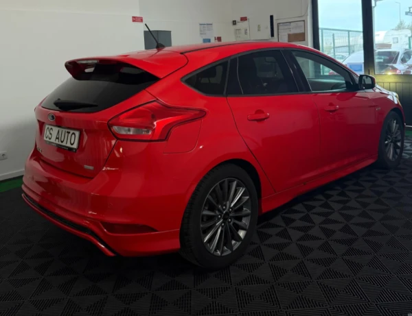 Ford Focus 1.0 ecoboost Stline 10