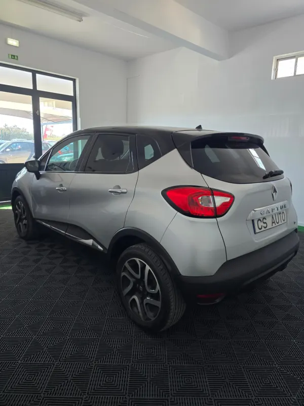 Renault Captur 0.9 TCE Exclusive 2