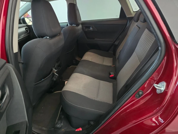 Toyota Auris 1.8 HSD Comfort +P.Techno+P.Sport 7